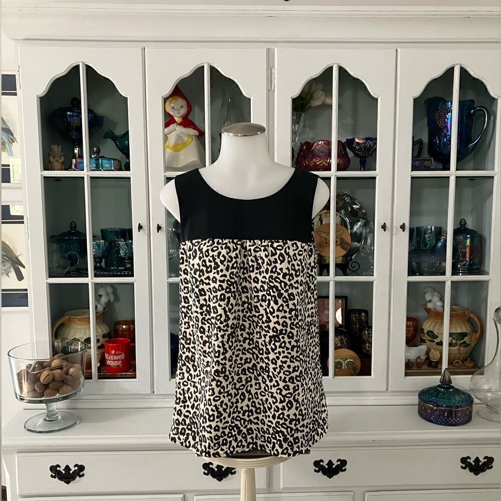 Ann Taylor LOFT Black & Cream Leopard Top Sz XS